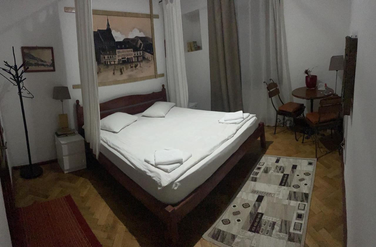 Pensiunea Noemi Braşov Esterno foto
