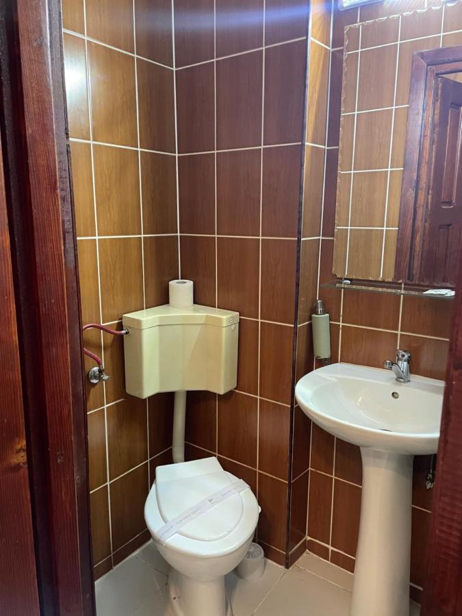 Pensiunea Noemi Braşov Esterno foto